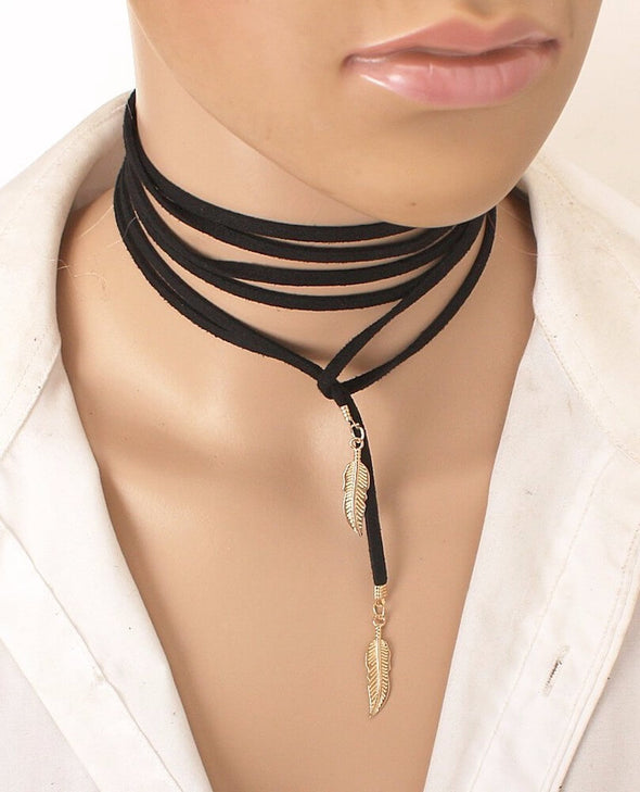 Suede Choker x Feather